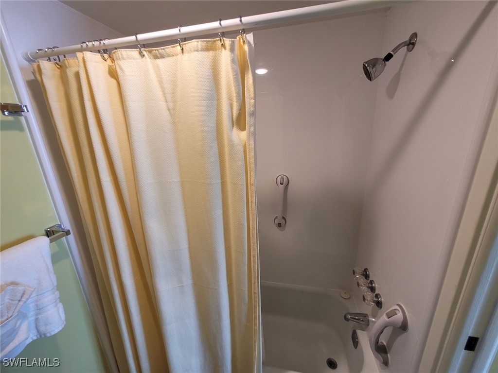 180 Seaview Court #901 Marco Island FL 34145 225071755 image14