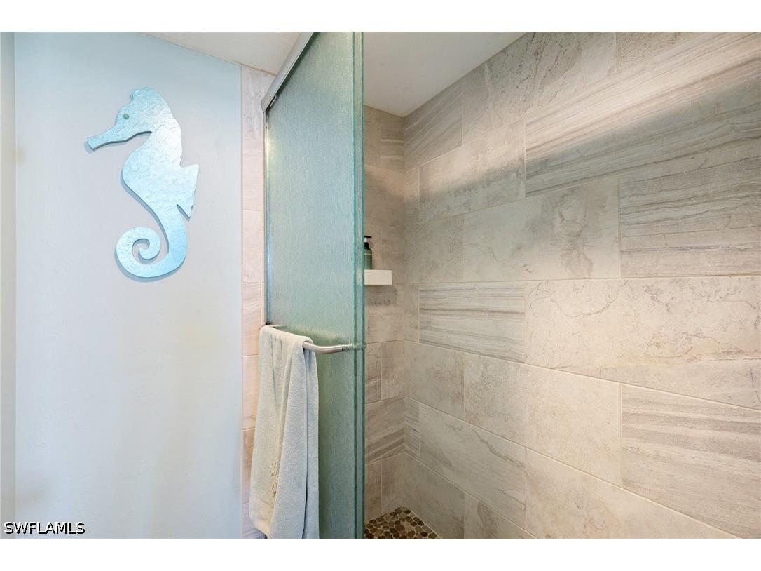 180 Seaview Court #911 Marco Island FL 34145 226024643 image16