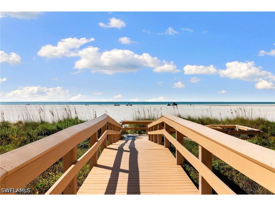 180 Seaview Court #911 Marco Island FL 34145 226024643 image30