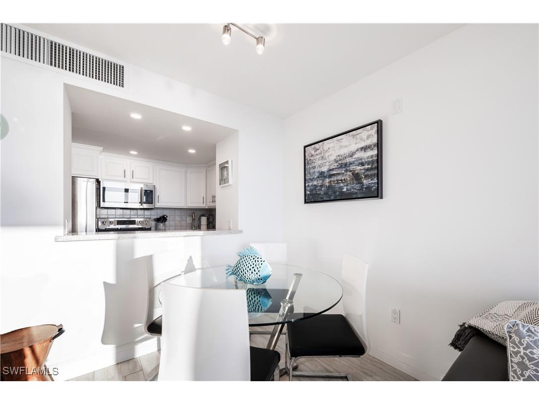 180 Seaview Court #PH 1203 Marco Island FL 34145 225077857 image10