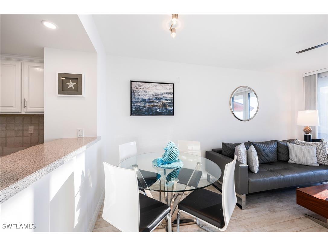 180 Seaview Court #PH 1203 Marco Island FL 34145 225077857 image8