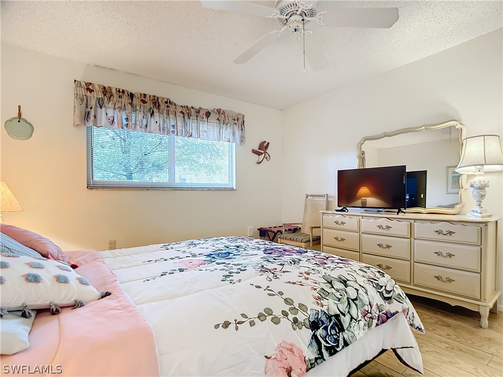 180 Turtle Lake Court #103 Naples FL 34105 226011368 image23