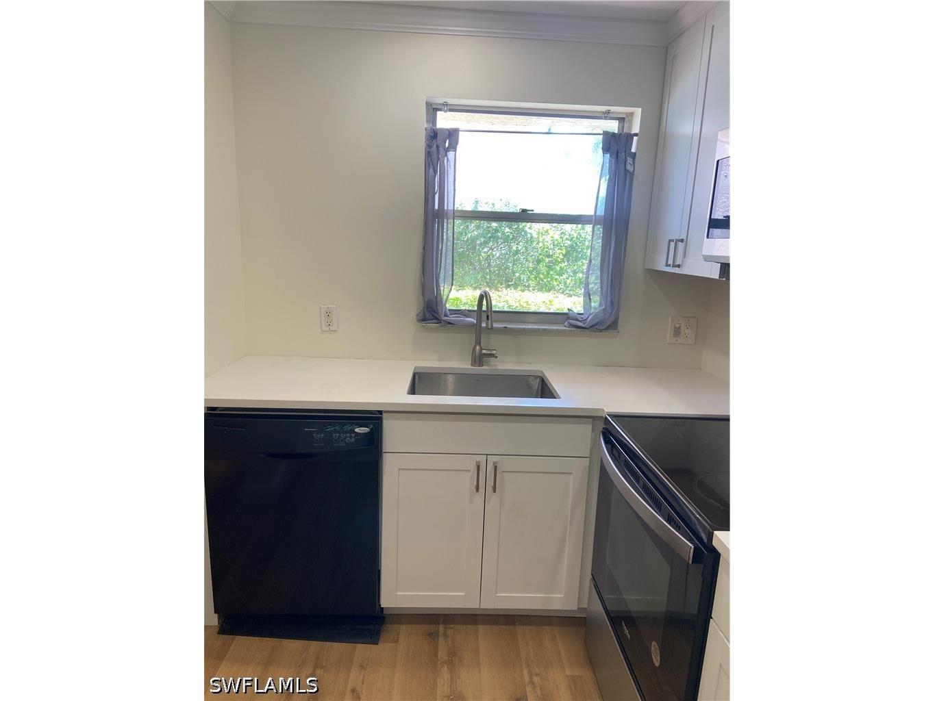 180 Turtle Lake Court #102 Naples FL 34105 226015943 image4