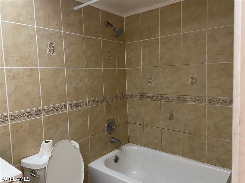 180 Turtle Lake Court #102 Naples FL 34105 226015943 image9