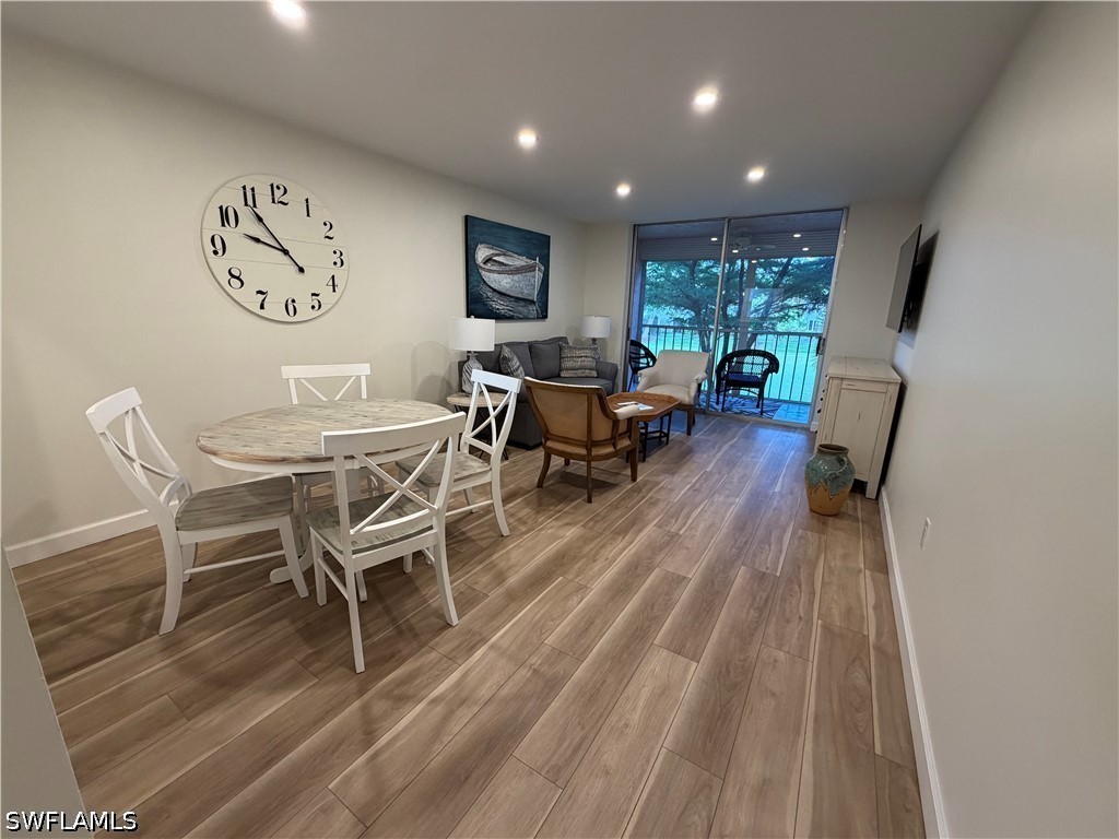 180 Turtle Lake Court #206 Naples FL 34105 226023359 image1