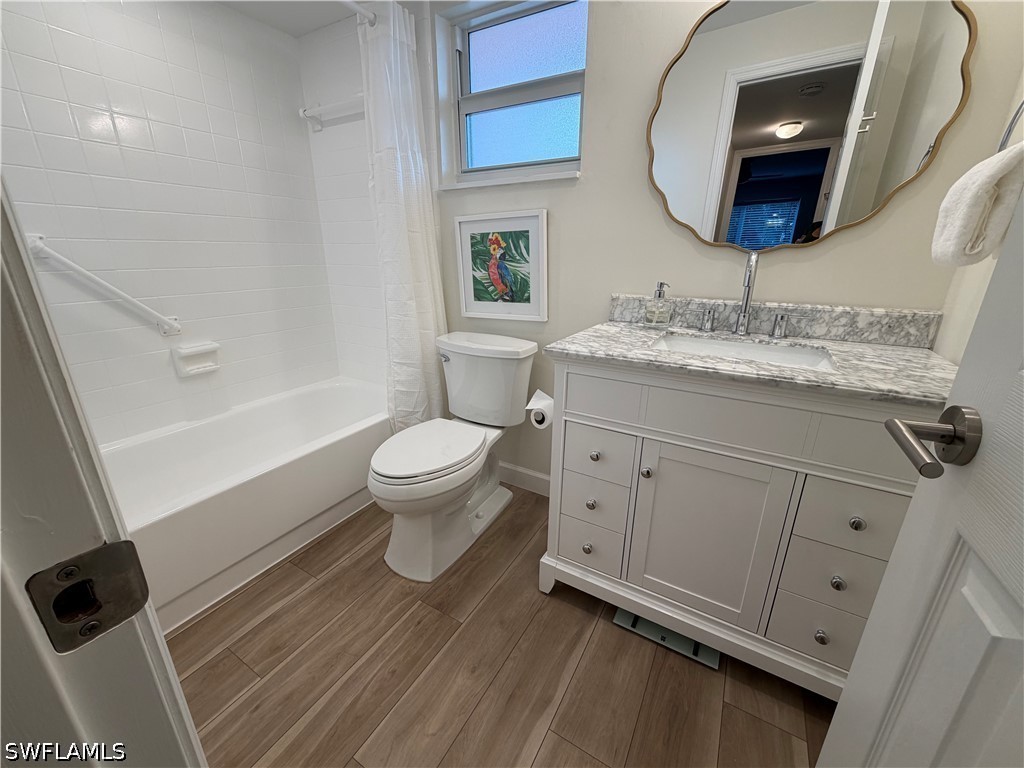 180 Turtle Lake Court #206 Naples FL 34105 226023359 image6