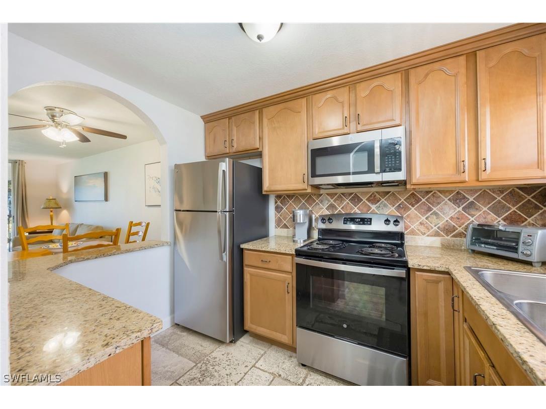 180 Turtle Lake Court #211 Naples FL 34105 226008655 image9