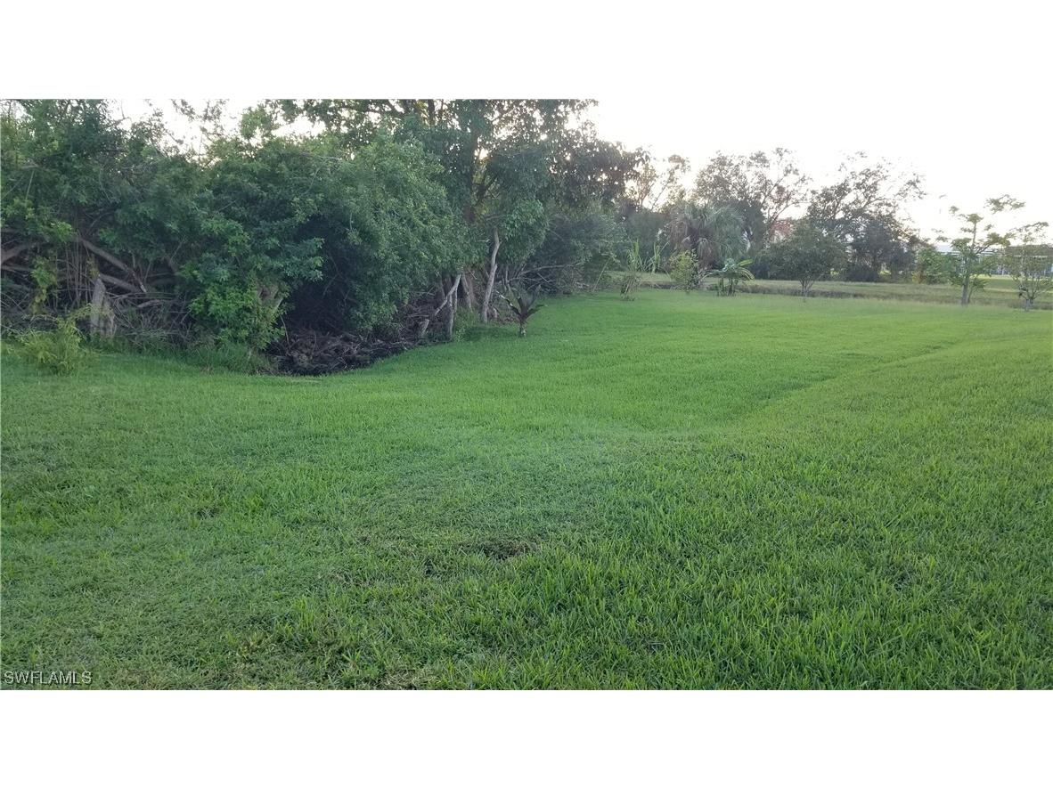 180 Victoria Avenue S Lehigh Acres FL 33974 223020773 image1