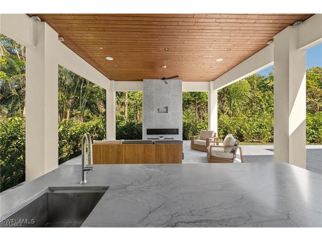 1800 Crayton Road Naples FL 34102 225076238 image27