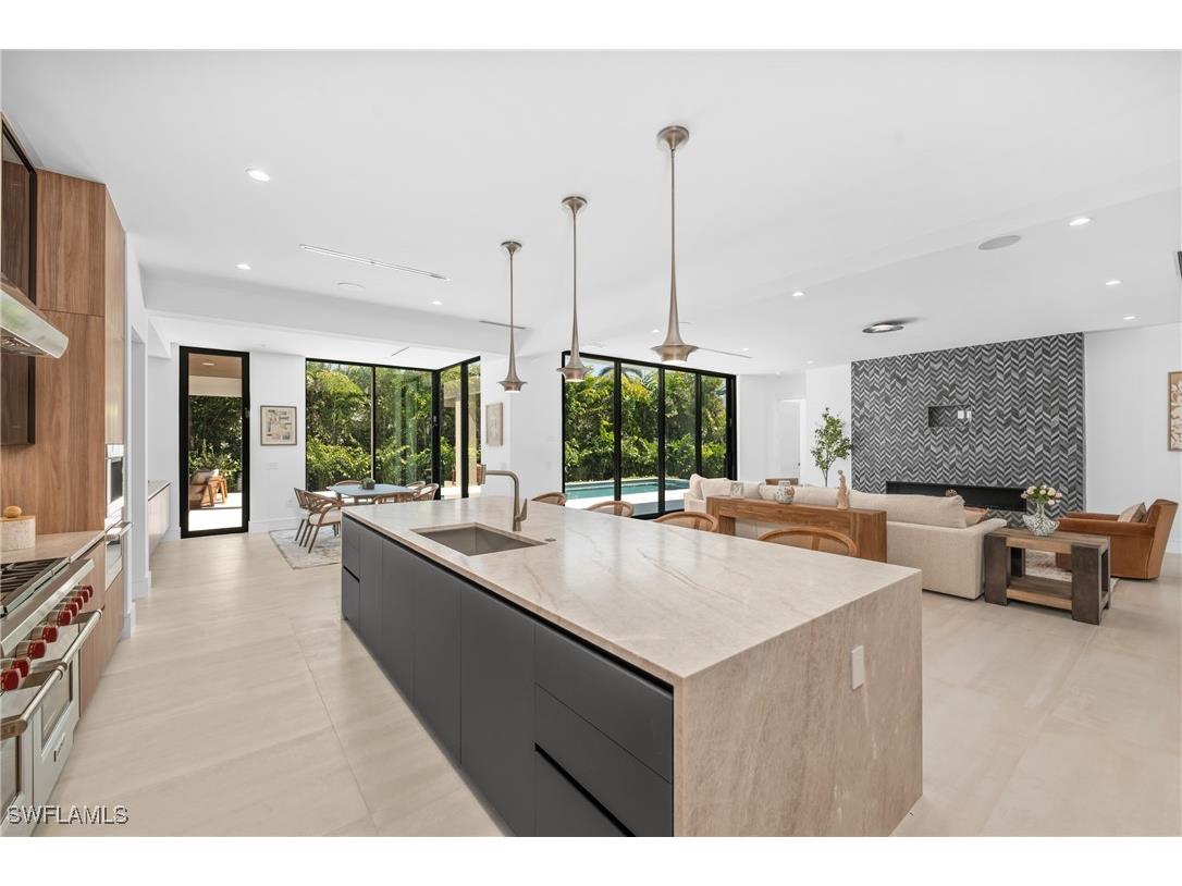 1800 Crayton Road Naples FL 34102 225076238 image8