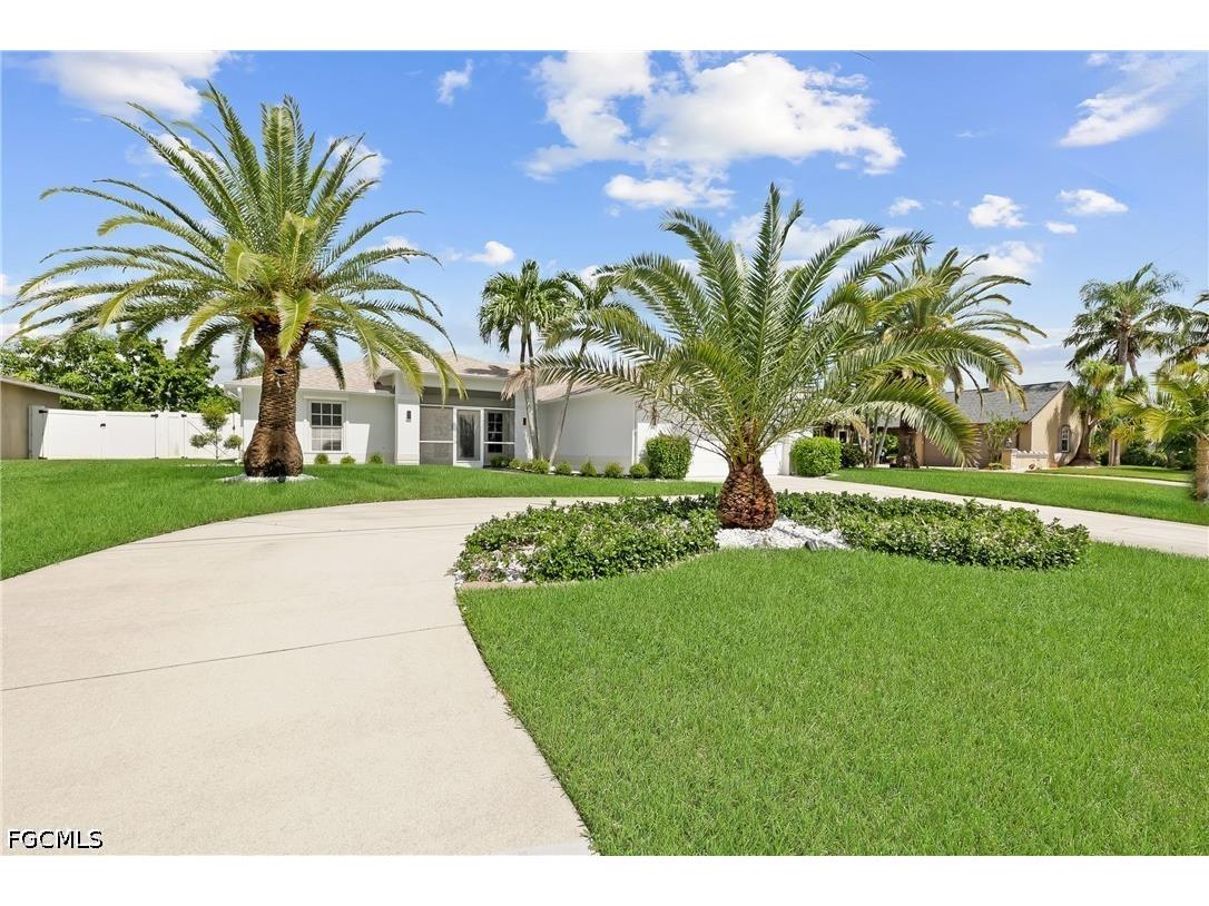 1801 Everest Parkway Cape Coral FL 33904 2026028931 image2
