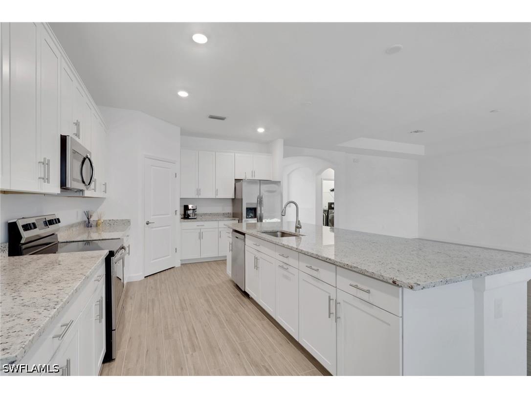 1801 Hagen Court Naples FL 34120 226015013 image5