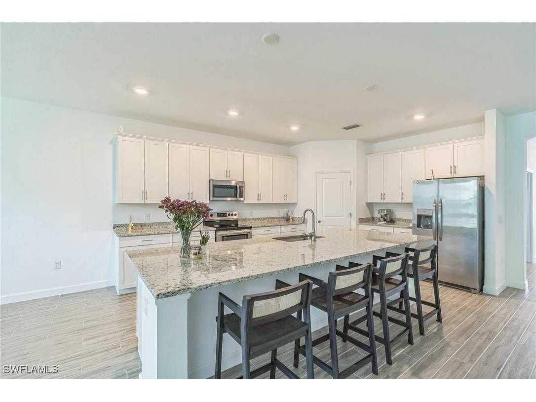 1801 Hagen Court Naples FL 34120 225060512 image3