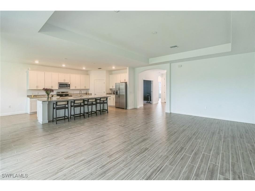 1801 Hagen Court Naples FL 34120 225060512 image4