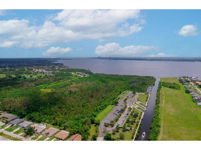 1801 SE 14th Street Cape Coral FL 33990 222079592 image1