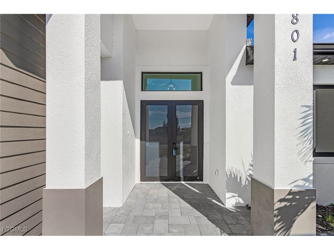 1801 SW 28th Lane Cape Coral FL 33914 2026004479 image4