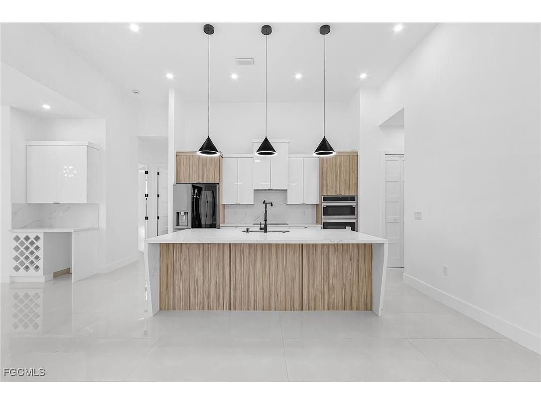 1801 SW 28th Lane Cape Coral FL 33914 2026004479 image9