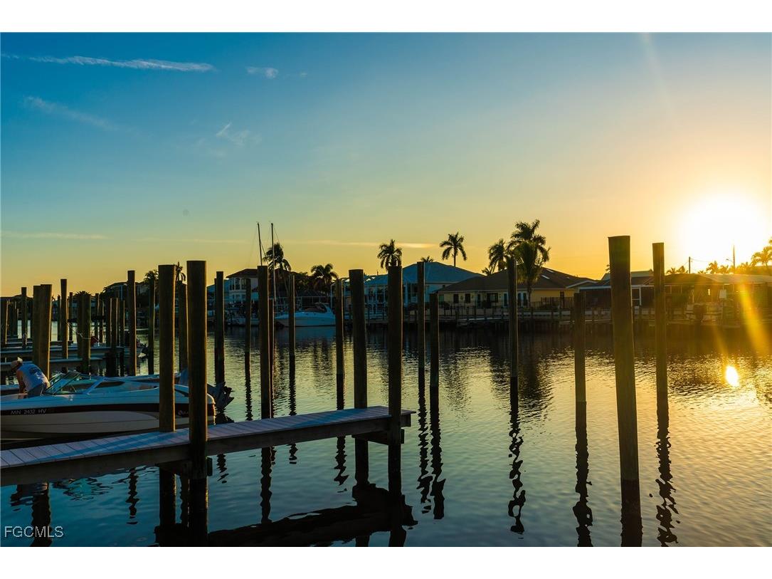 18010 San Carlos Boulevard #31 Fort Myers Beach FL 33931 2025025897 image1