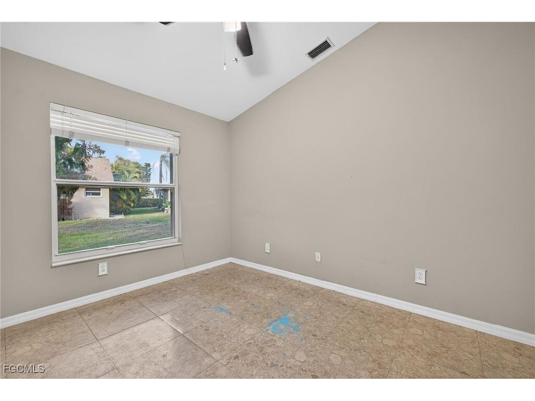 18015 Horseshoe Bay Circle Fort Myers FL 33967 2025025099 image16