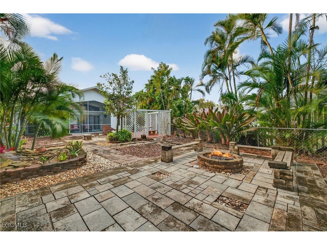 18015 Horseshoe Bay Circle Fort Myers FL 33967 2025025099 image22