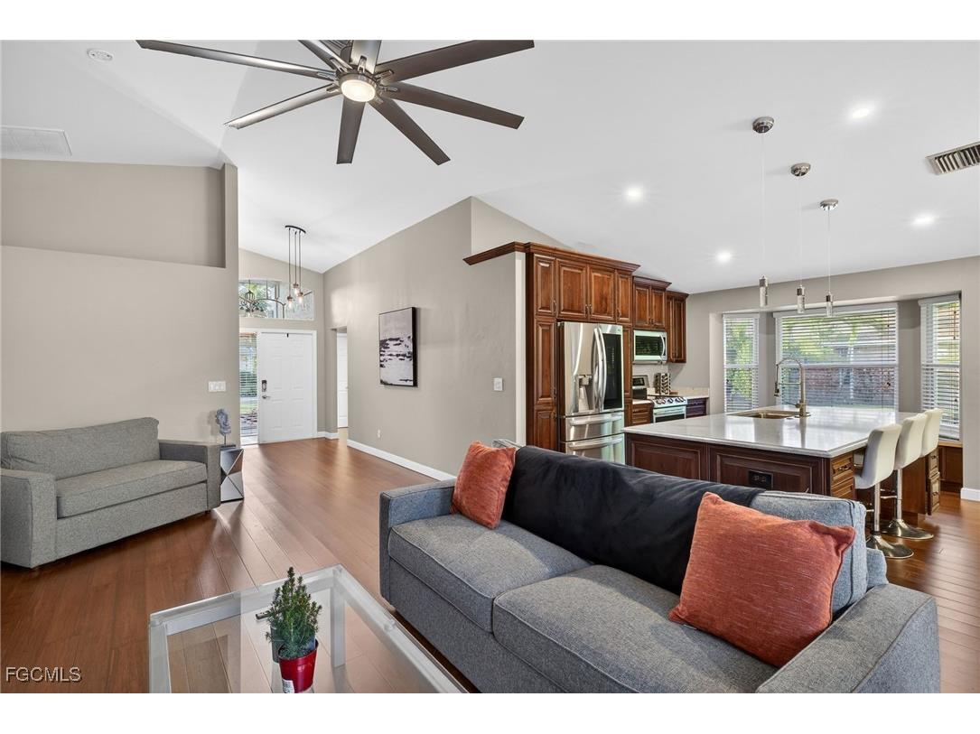 18015 Horseshoe Bay Circle Fort Myers FL 33967 2025025099 image6