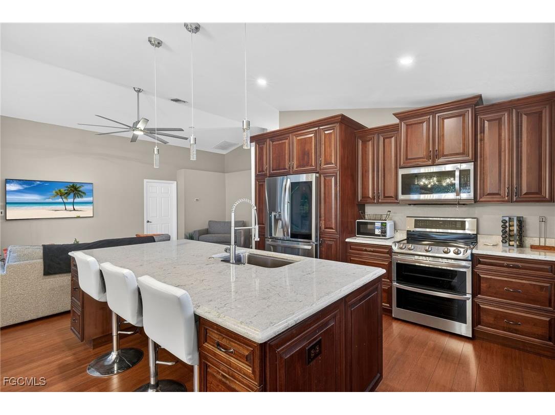 18015 Horseshoe Bay Circle Fort Myers FL 33967 2025025099 image8