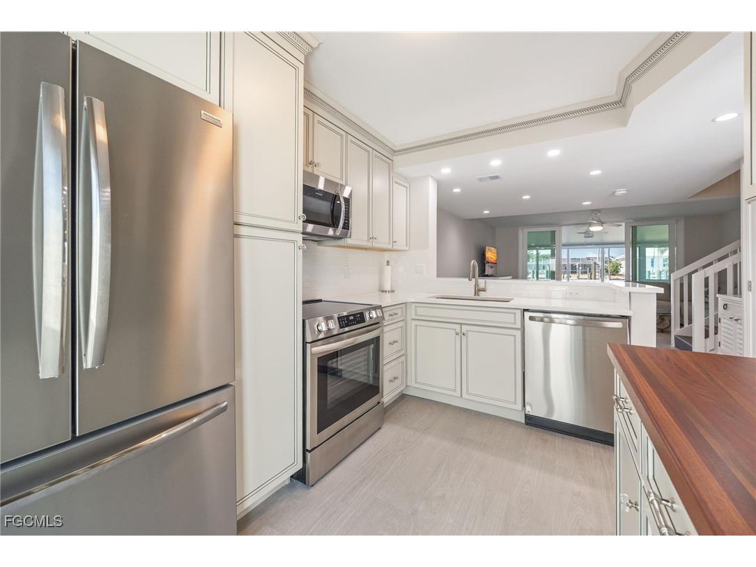 18016 San Carlos Boulevard #51 Fort Myers Beach FL 33931 2025018134 image15