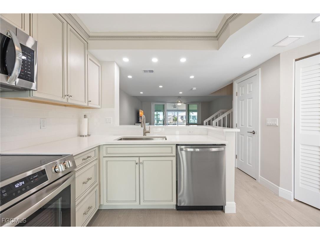 18016 San Carlos Boulevard #51 Fort Myers Beach FL 33931 2025018134 image17