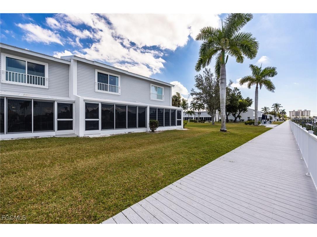 18016 San Carlos Boulevard #51 Fort Myers Beach FL 33931 2025018134 image36