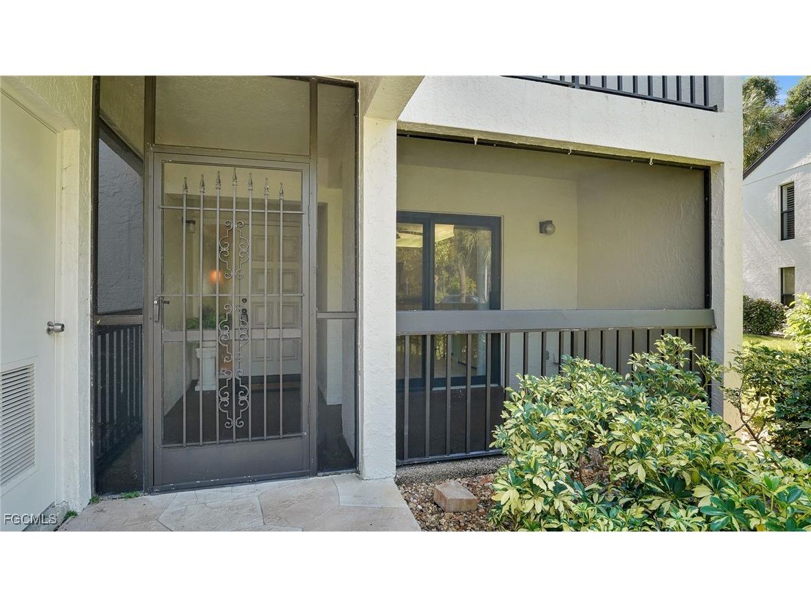 1802 Kings Lake Boulevard #105 Naples FL 34112 2025018197 image2