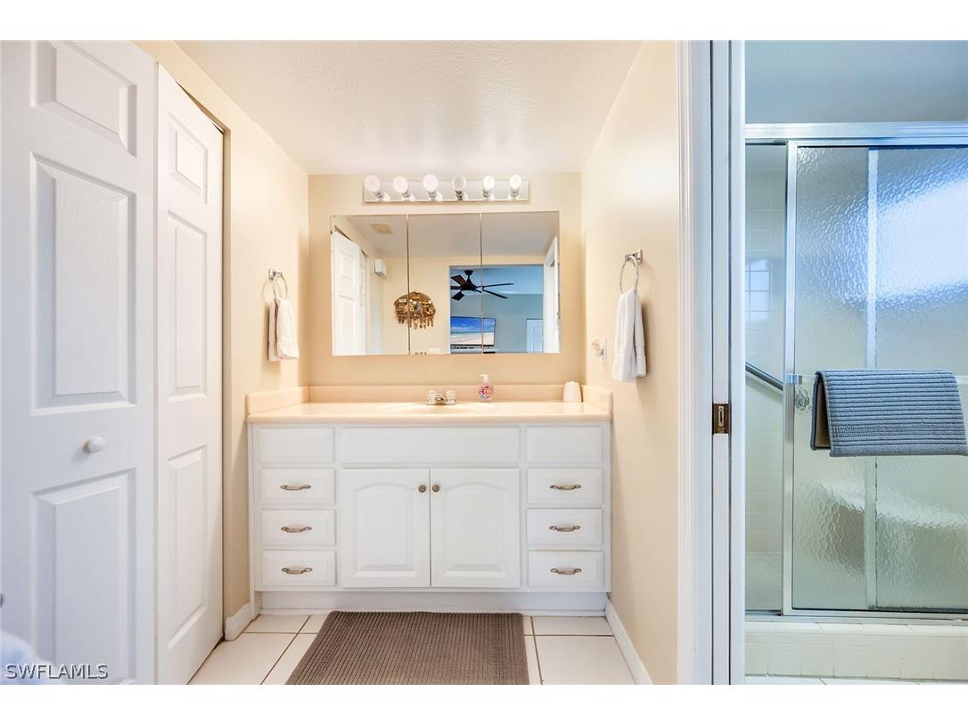 1802 Kings Lake Boulevard #2-101 Naples FL 34112 226010523 image14