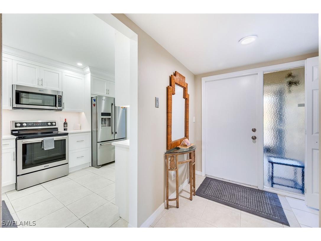 1802 Kings Lake Boulevard #2-101 Naples FL 34112 226010523 image16