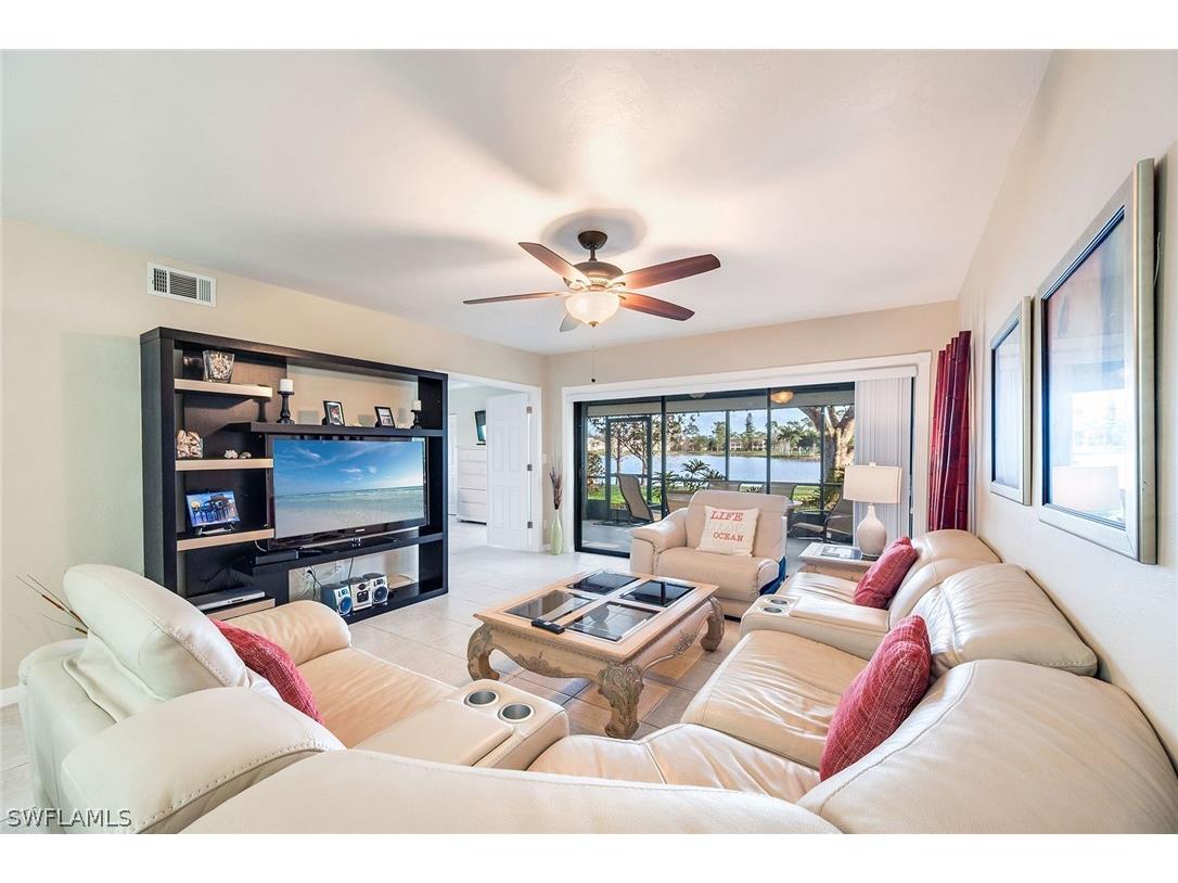 1802 Kings Lake Boulevard #2-101 Naples FL 34112 226010523 image2