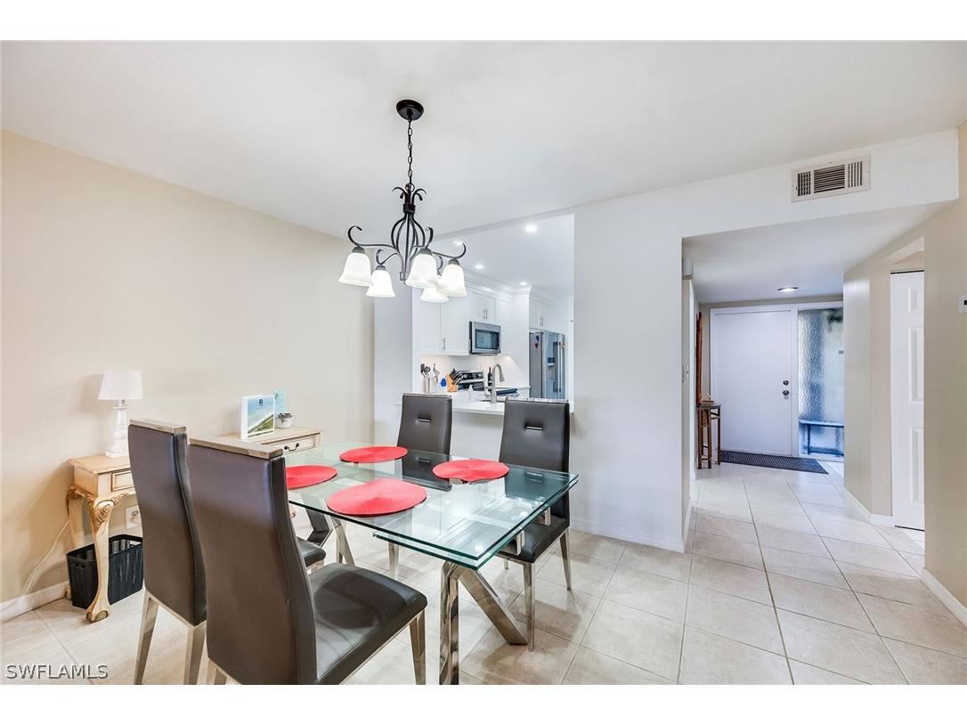 1802 Kings Lake Boulevard #2-101 Naples FL 34112 226010523 image6