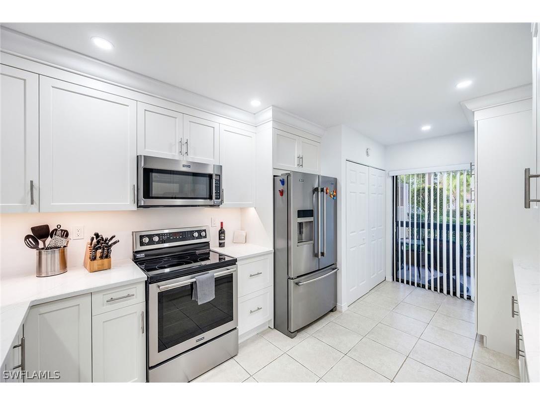1802 Kings Lake Boulevard #2-101 Naples FL 34112 226010523 image9