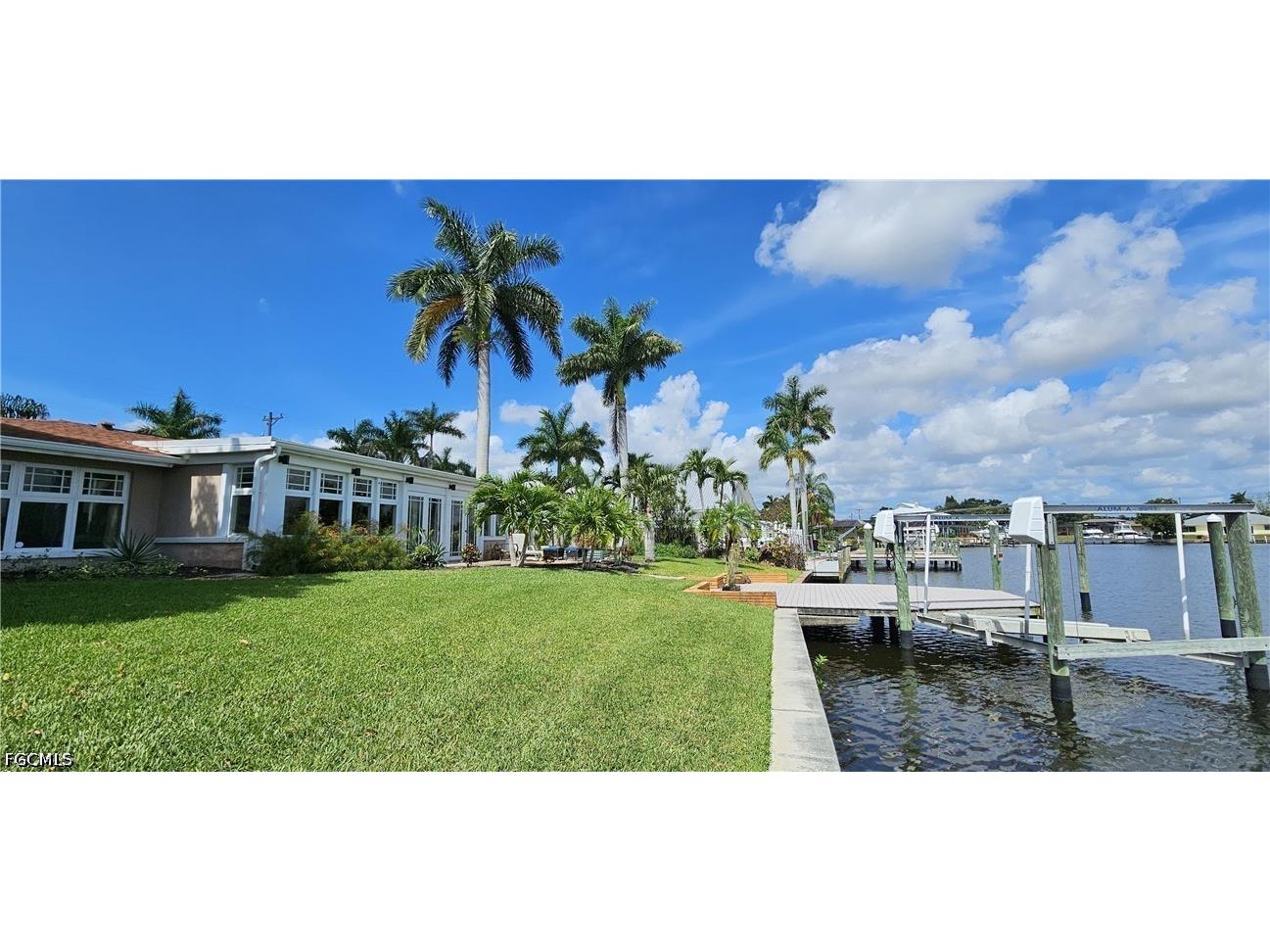 1802 Lakeview Boulevard North Fort Myers FL 33903 2026020259 image4