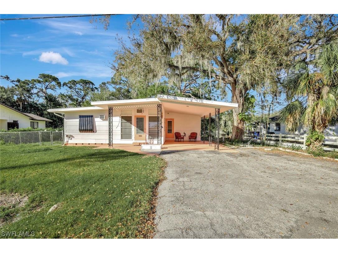 1802 Marilyn Drive North Fort Myers FL 33917 224015731 image1