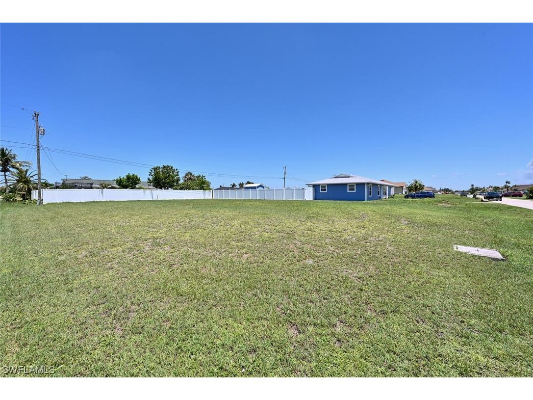 1802 NE 18th Avenue Cape Coral FL 33909 223050134 image1