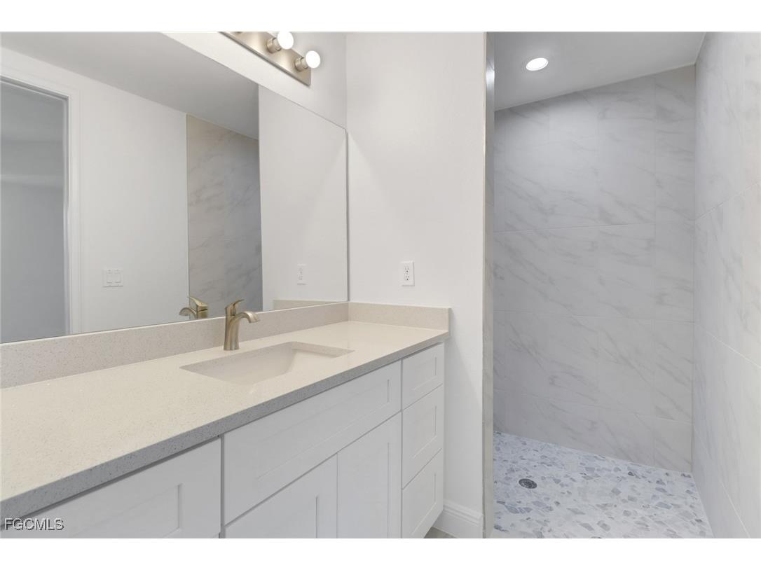 1802 Samantha Gayle Way #105 Cape Coral FL 33914 2025008637 image7