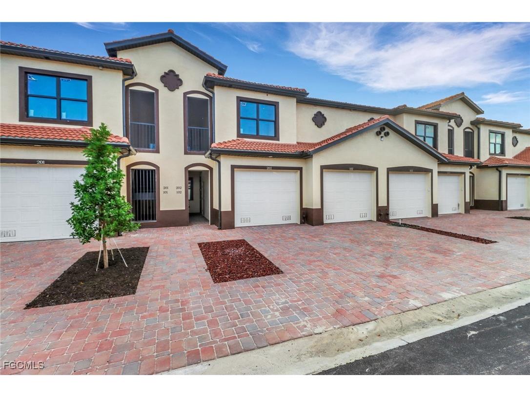 1802 Samantha Gayle Way #106 Cape Coral FL 33914 2025008635 image1