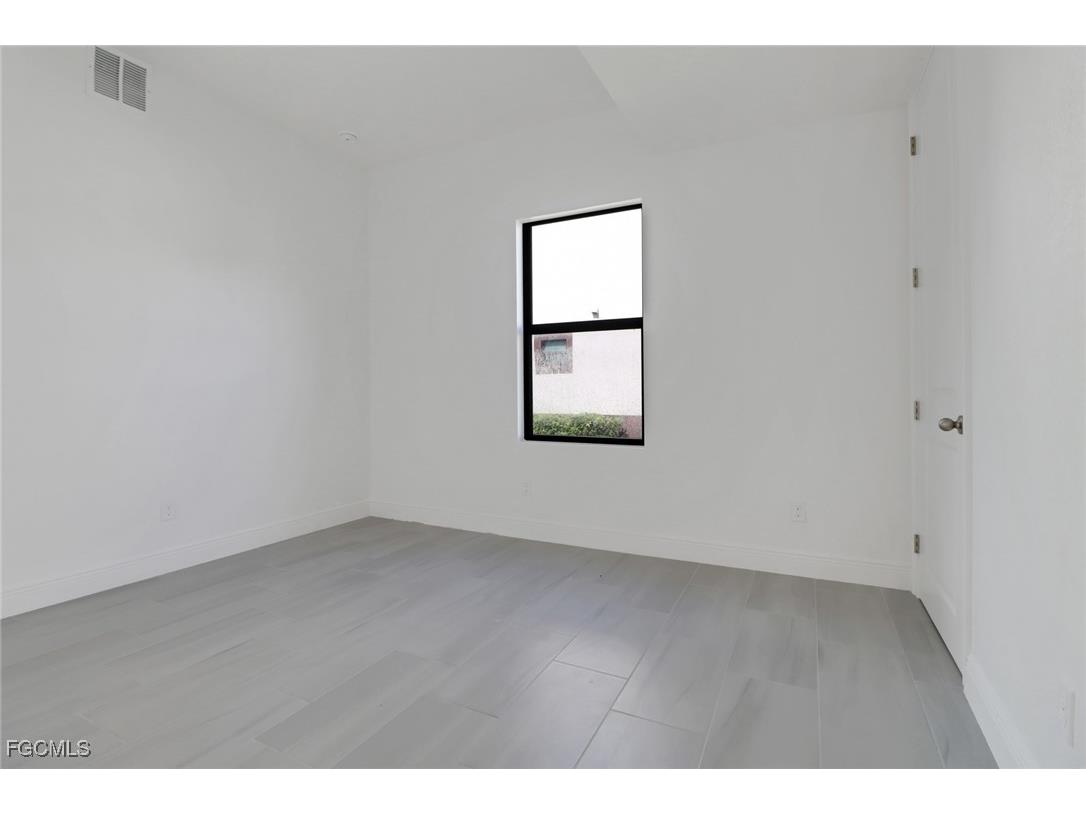 1802 Samantha Gayle Way #106 Cape Coral FL 33914 2025008635 image10