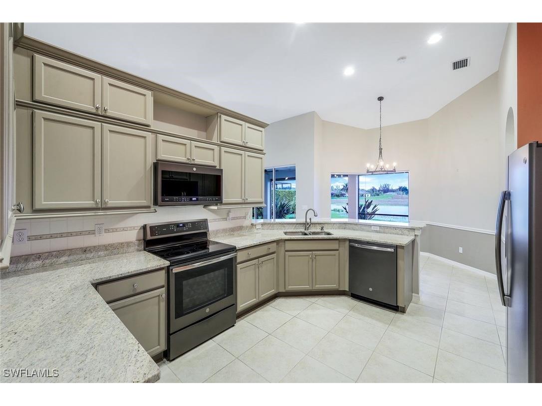 18025 Greenwood Drive Naples FL 34114 226002137 image11