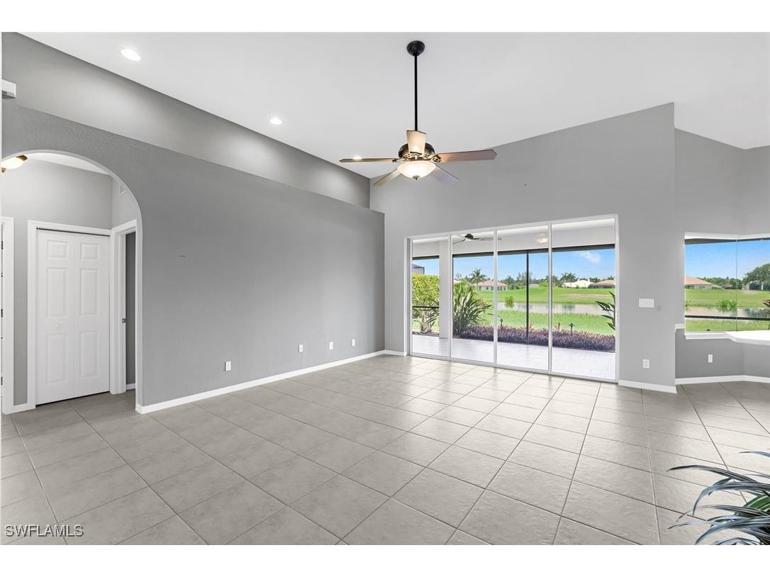 18025 Greenwood Drive Naples FL 34114 226002137 image3