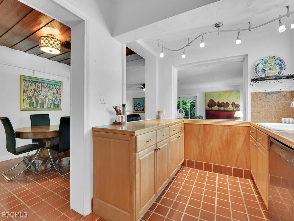 1803 Ardmore Road Fort Myers FL 33901 2025003022 image11