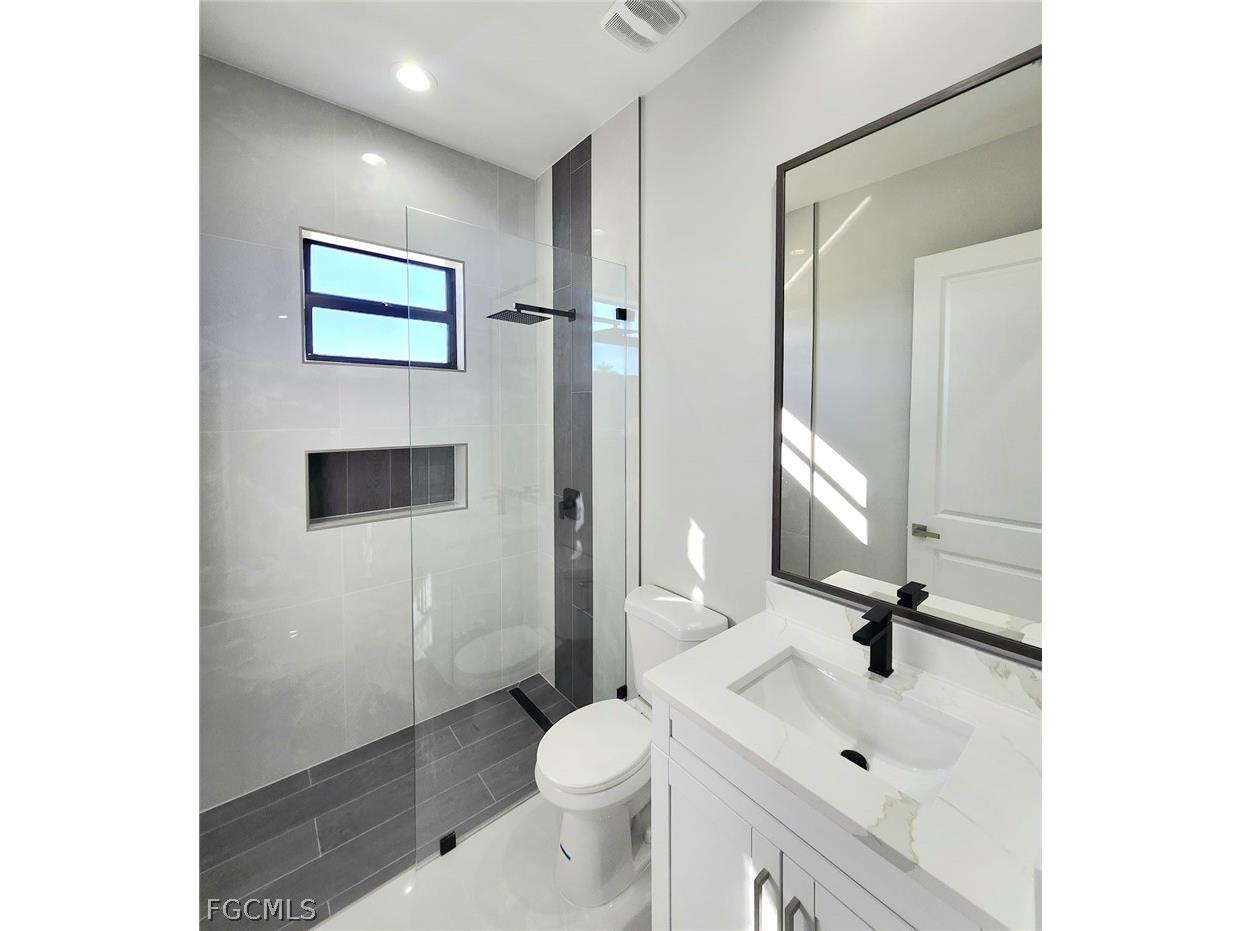 1803 NW 38th Place Cape Coral FL 33993 2026013155 image34