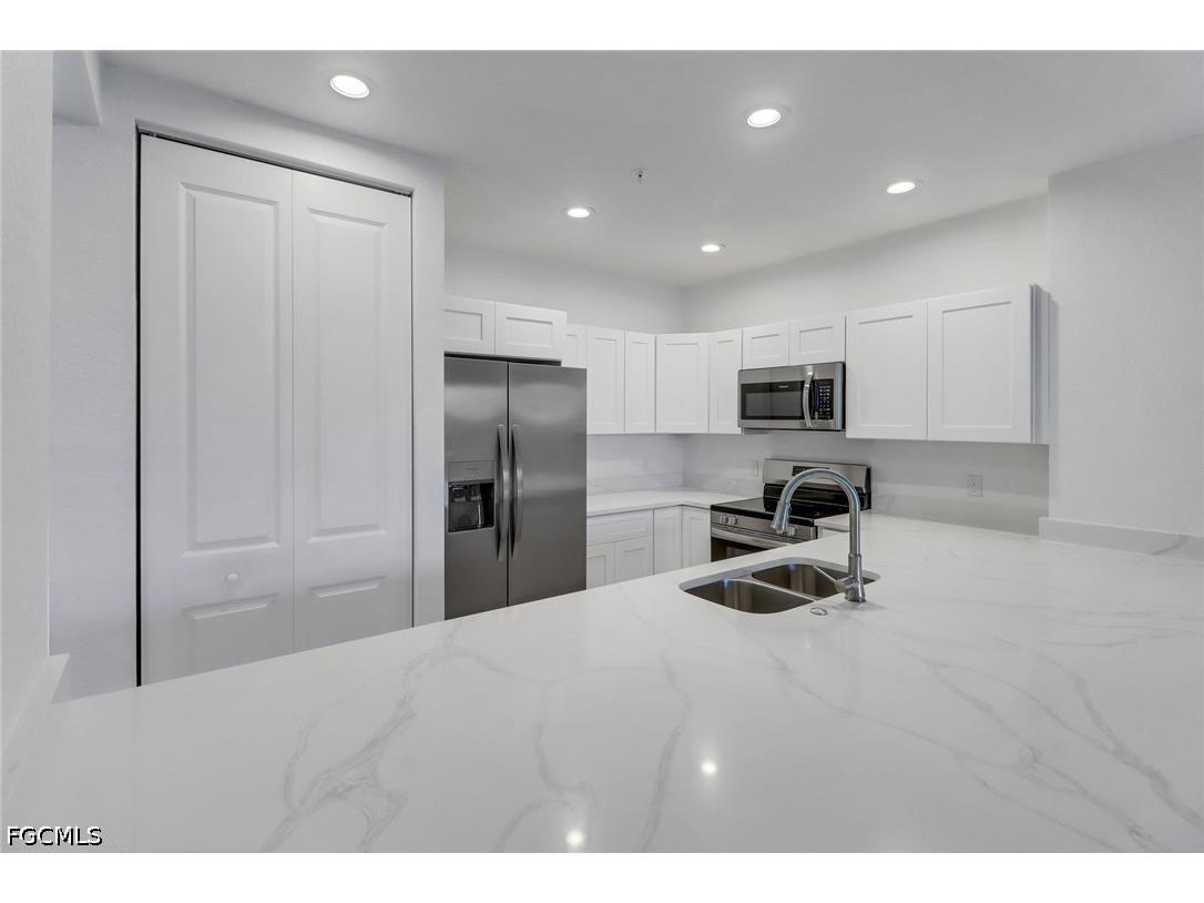 1803 Samantha Gayle Way #208 Cape Coral FL 33914 2026012600 image9