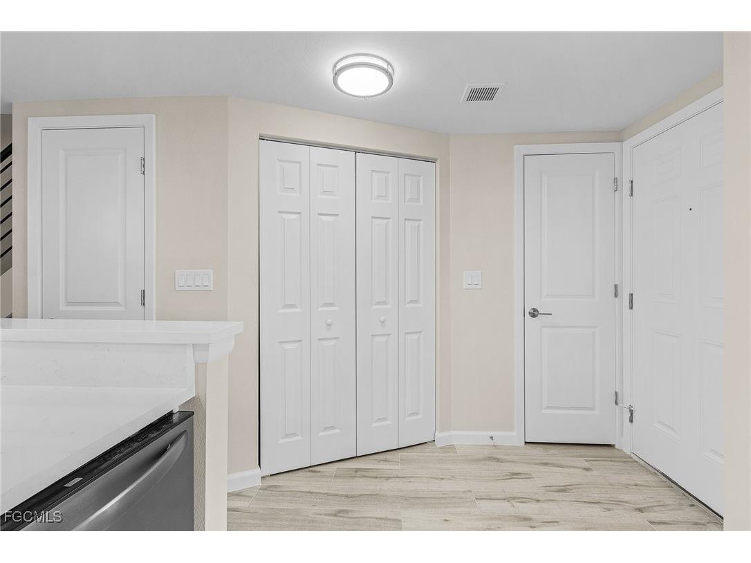 18034 San Carlos Boulevard #101 Fort Myers Beach FL 33931 2025010973 image3