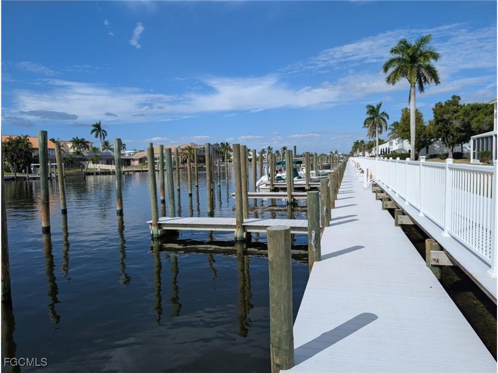 18038 San Carlos Boulevard #113 Fort Myers Beach FL 33931 2025019124 image1