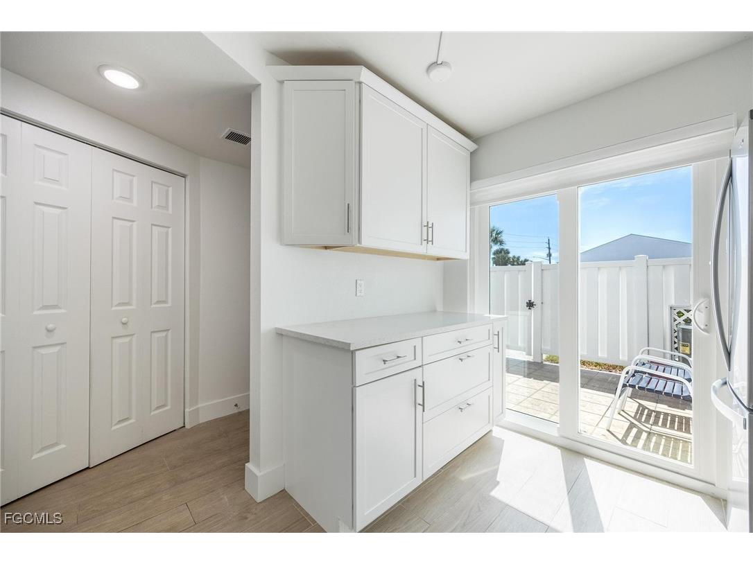 18038 San Carlos Boulevard #113 Fort Myers Beach FL 33931 2025019124 image10