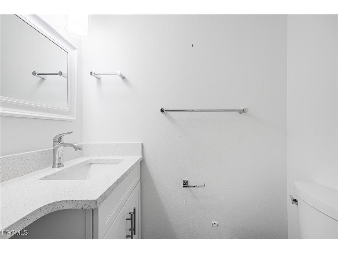 18038 San Carlos Boulevard #113 Fort Myers Beach FL 33931 2025019124 image11